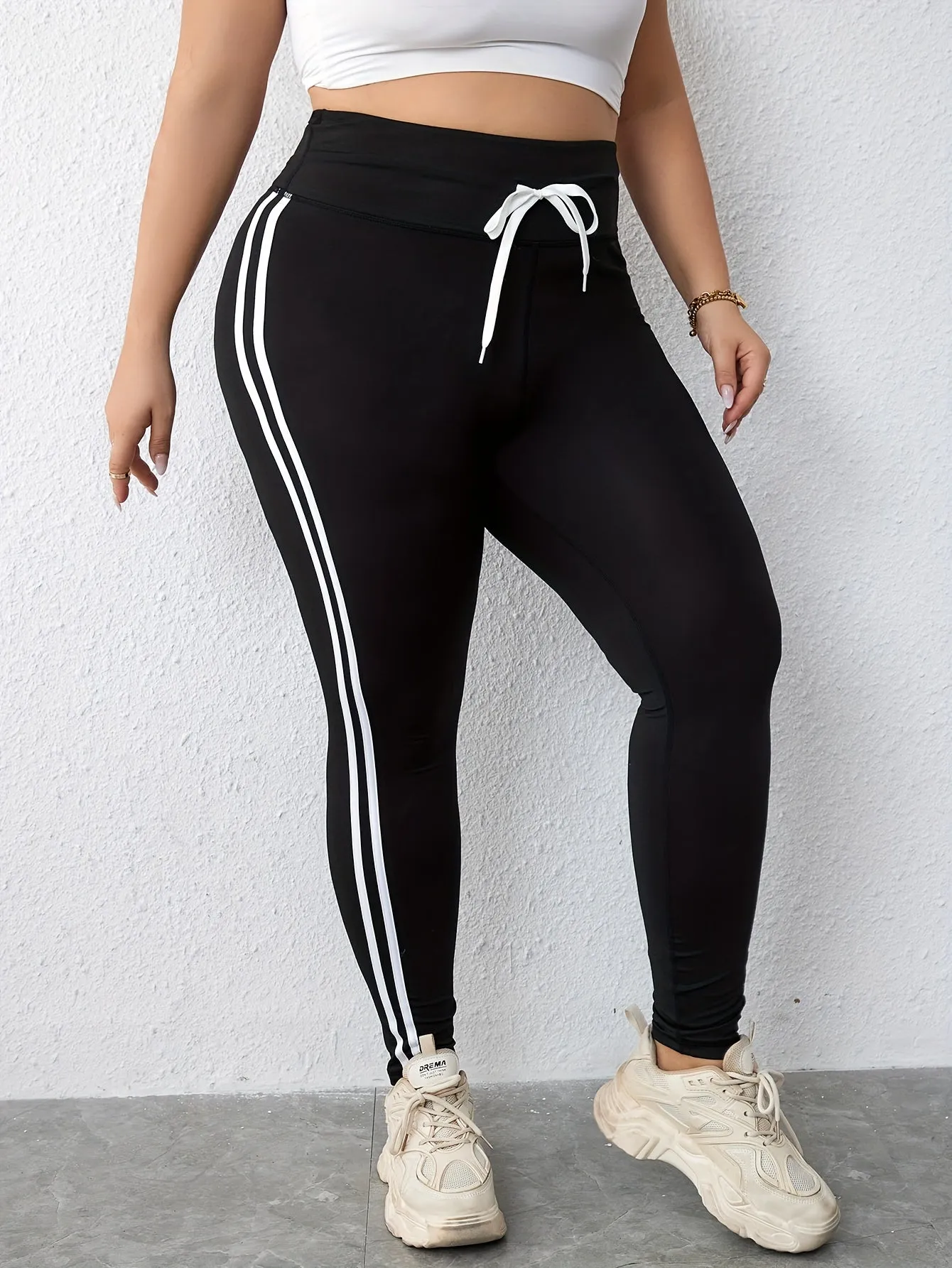 Curve Chic Women's Plus Stripe Print Drawstring Yoga Leggings with Wide Waistband for Elastic Fitness