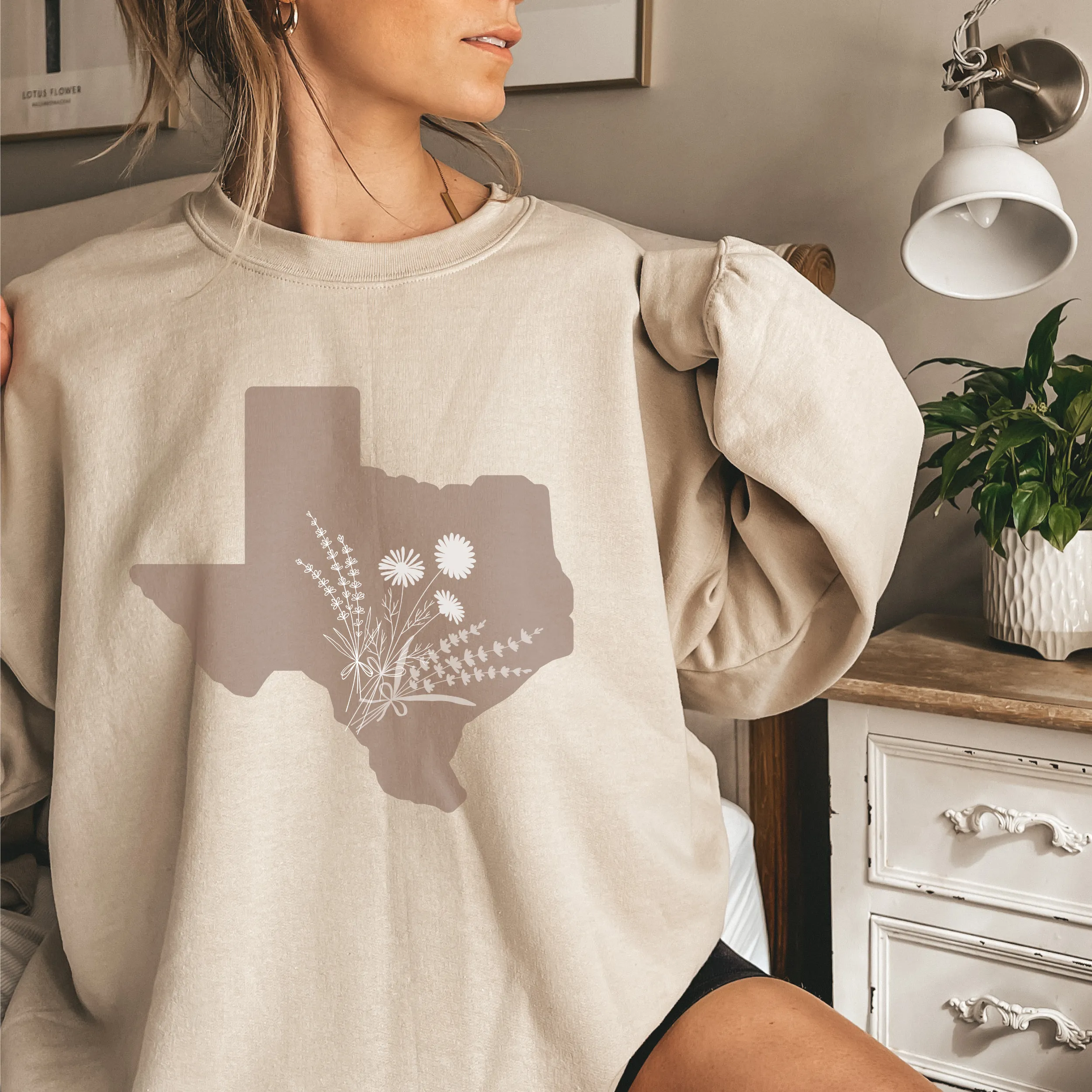 Texas Crewneck Sweatshirt Women's pullover State Unisex Shirt Pullover White, Sand or Ash Gift for Her