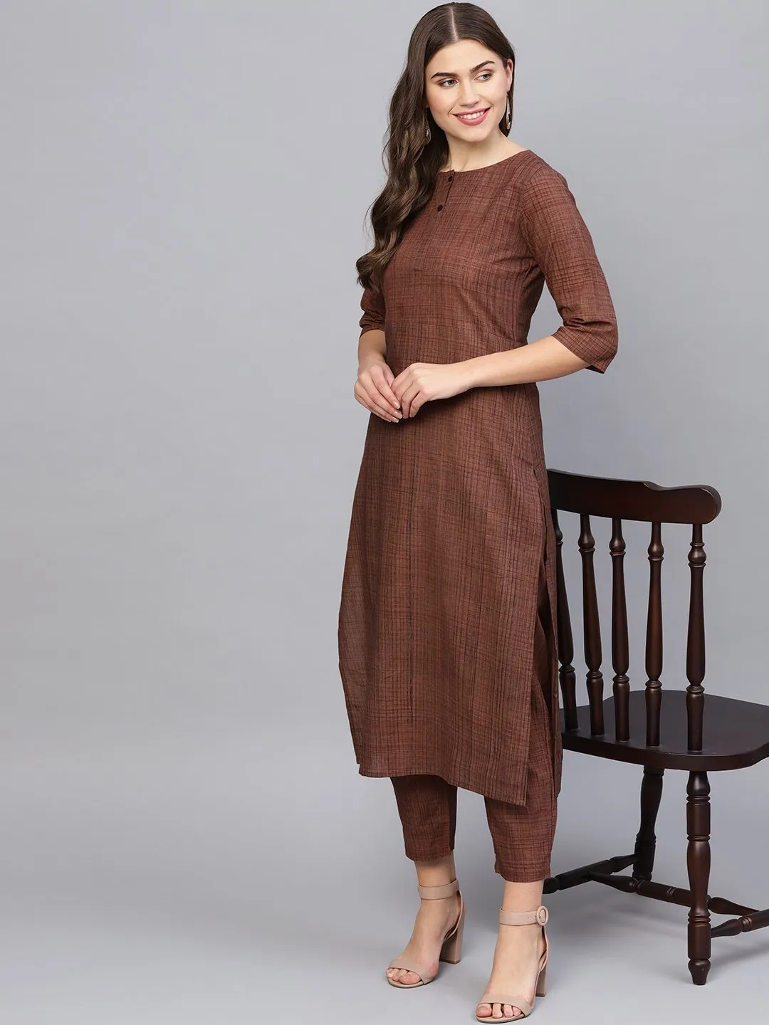 Women Brown Printed Kurta With Trousers