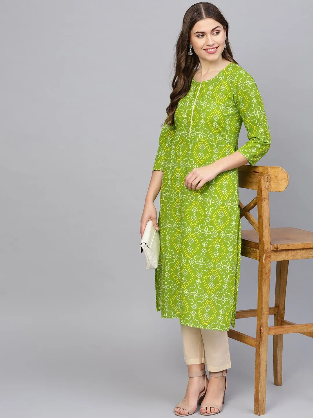 Women Green & Cream-Coloured Printed Kurta With Trousers