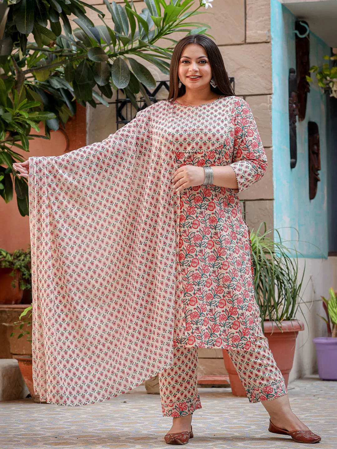 Women Plus Size Beige And Pink Pure Cotton Kurta Set With Dupatta