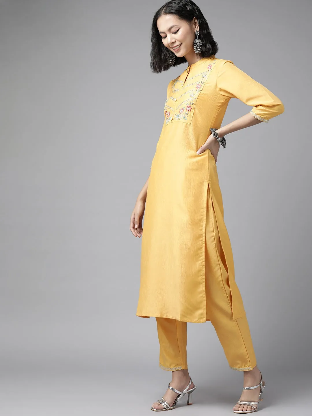 Women Yellow Silk Blend Kurta Set With Dupatta