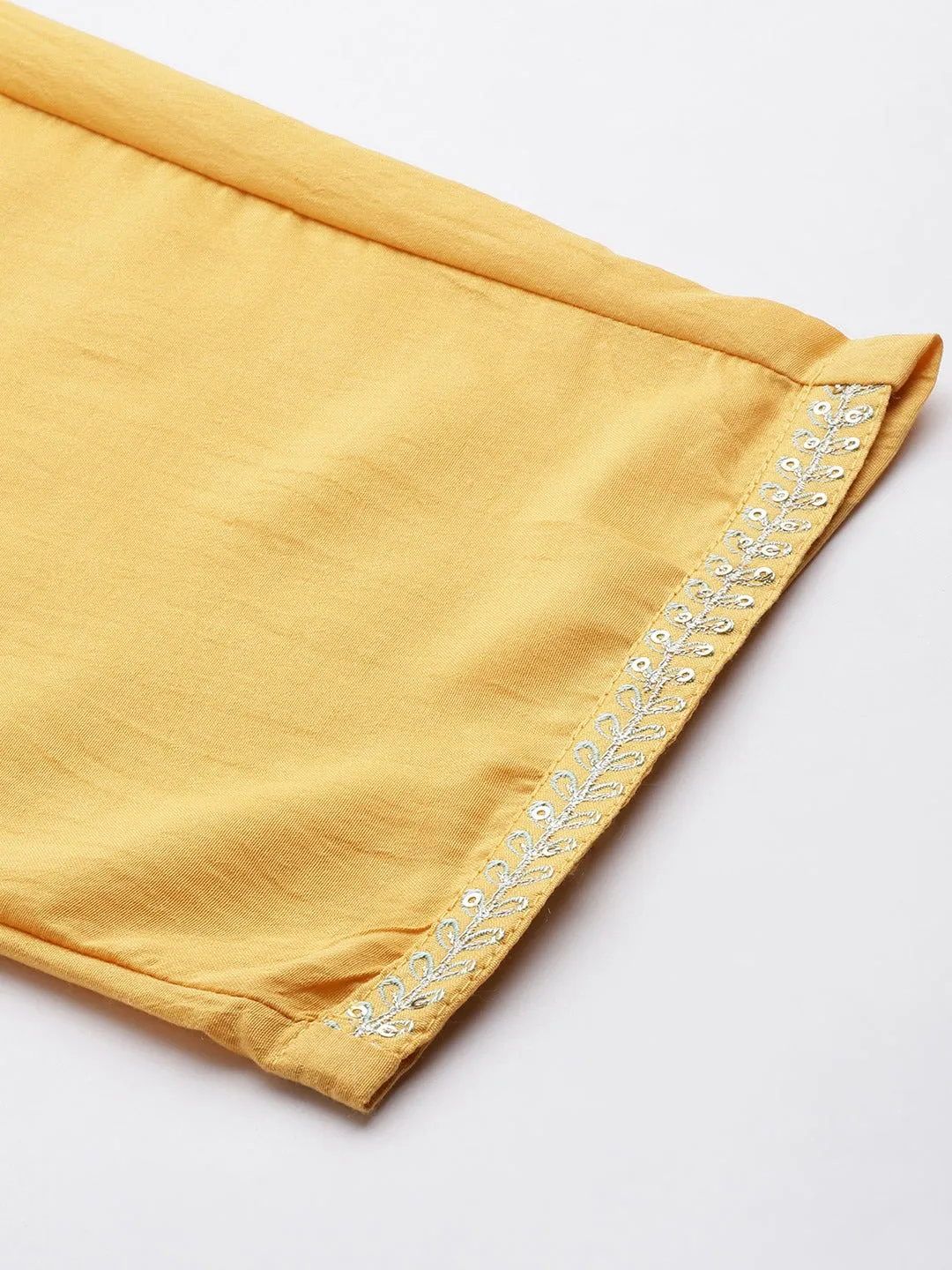 Women Yellow Silk Blend Kurta Set With Dupatta